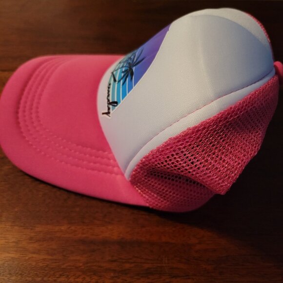 Head Kandy Pink and White Snapback Mesh Back Trucker Hat - Picture 2 of 6